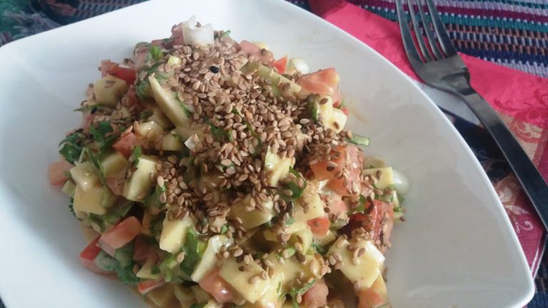Ensalada de mango verde y tomate con aderezo de curry #recetasen4
