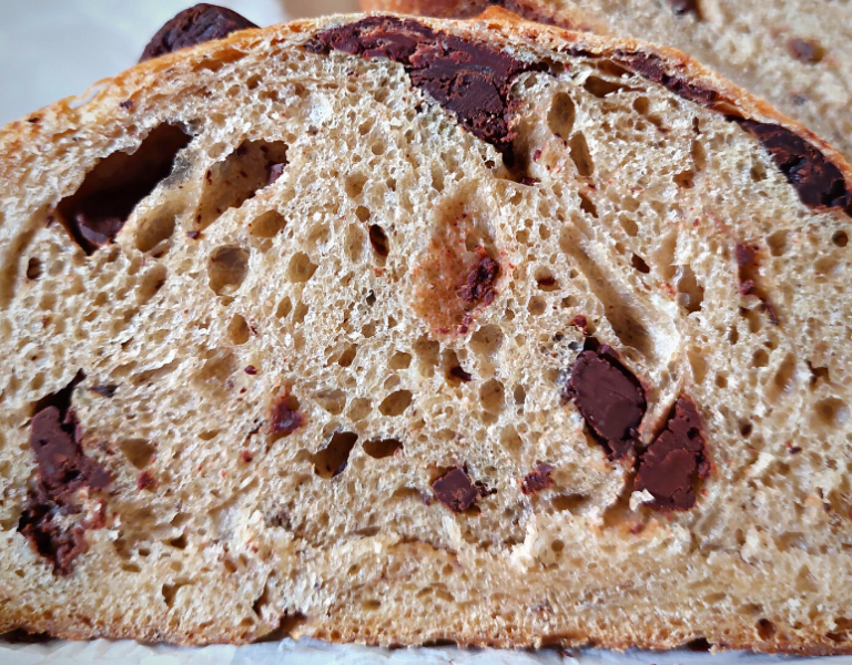 Spiga elabora panes de masa madre y chocolates de competencia