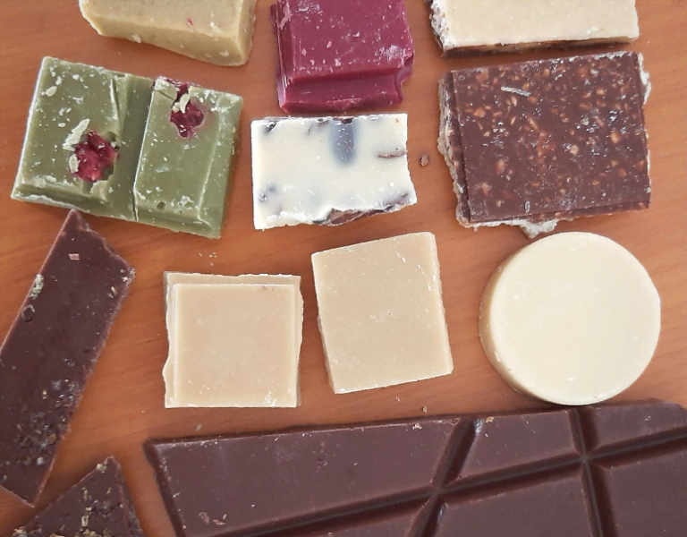 Chocolates que se revelan al reinado de los oscuros y amargos