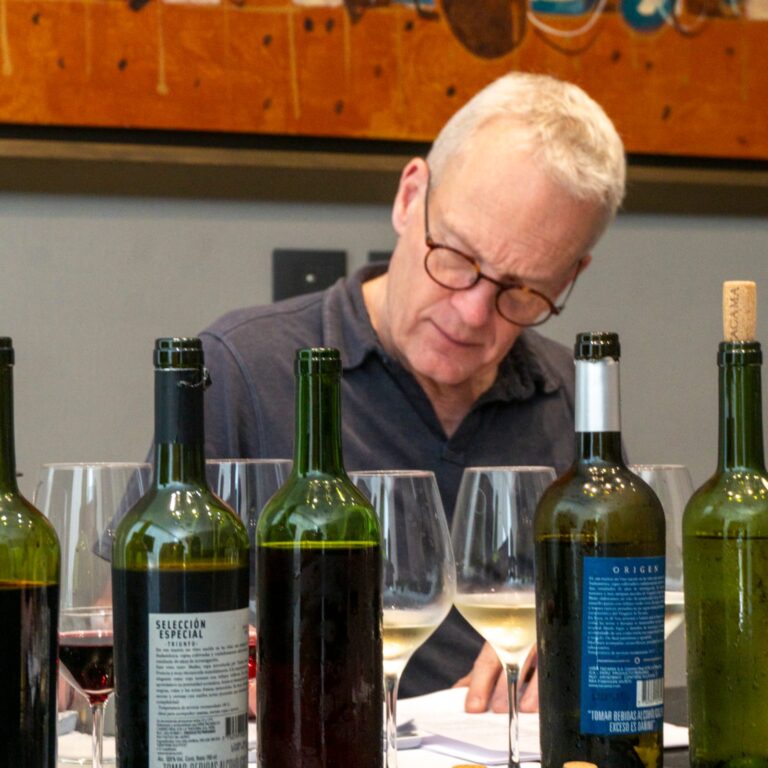 Tim Atkin en Perú, «El vino también es historias»